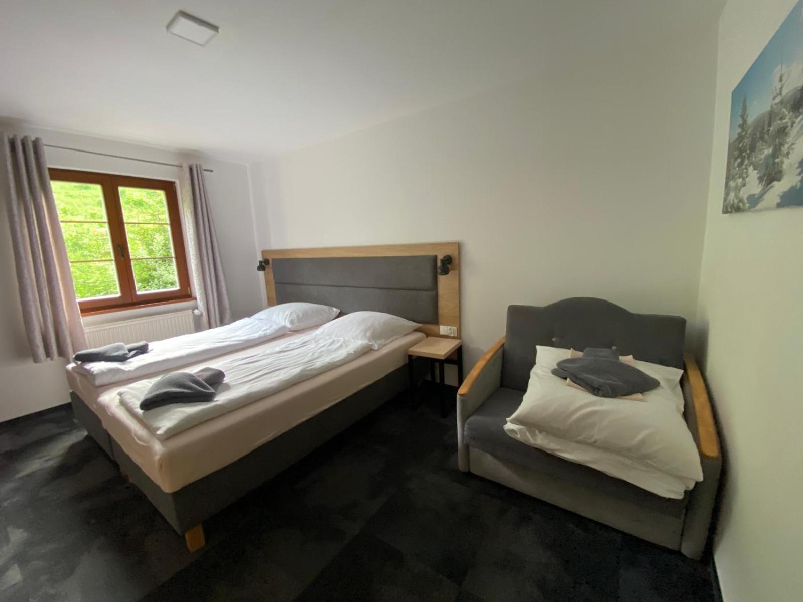 Appartement Pod Orlica à Duszniki Zdrój Chambre photo