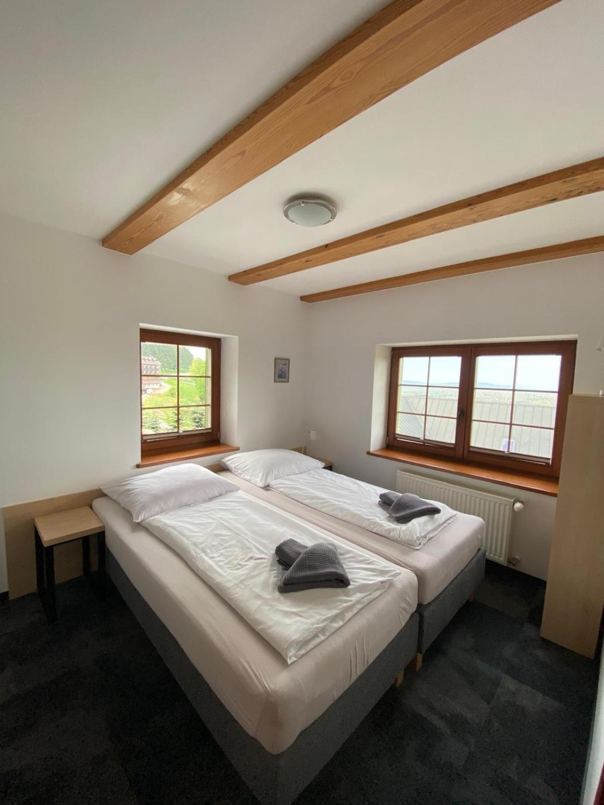 Appartement Pod Orlica à Duszniki Zdrój Chambre photo
