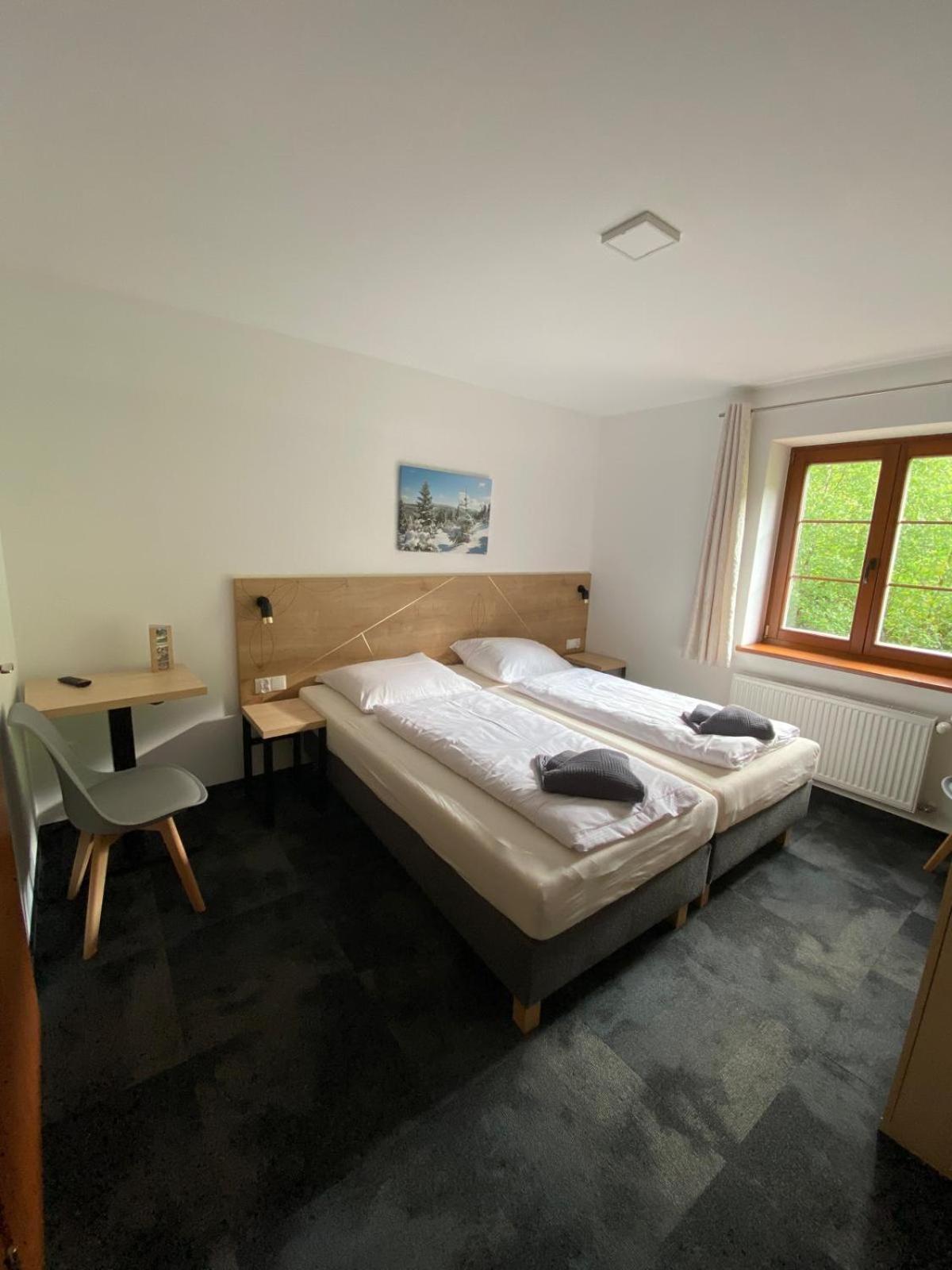 Appartement Pod Orlica à Duszniki Zdrój Chambre photo